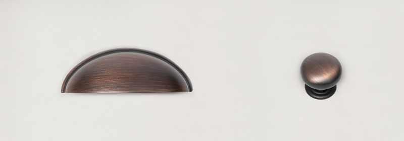 Oiled bronze finish knob and pull.