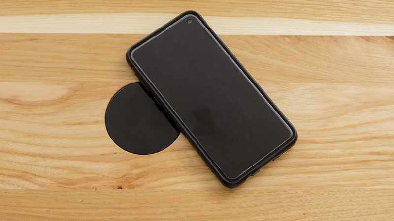 Wireless charging option, showing smart phone.